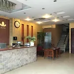 Saigon Pearl Pham Hung