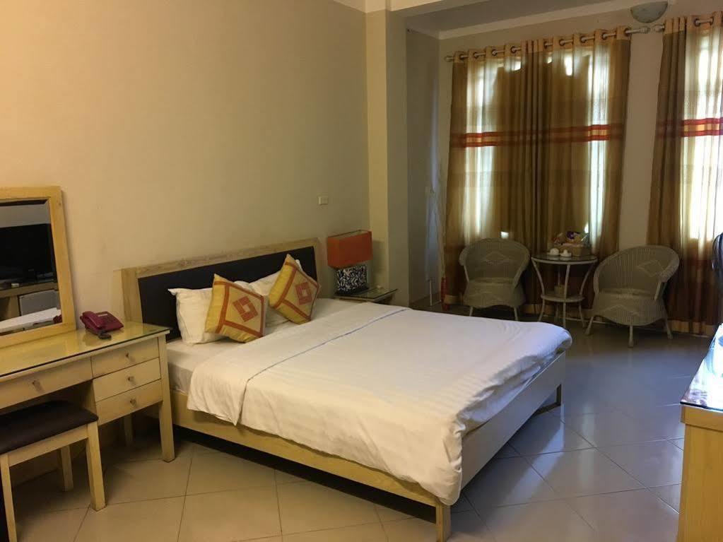 Saigon Pearl Pham Hung Khách sạn 2*