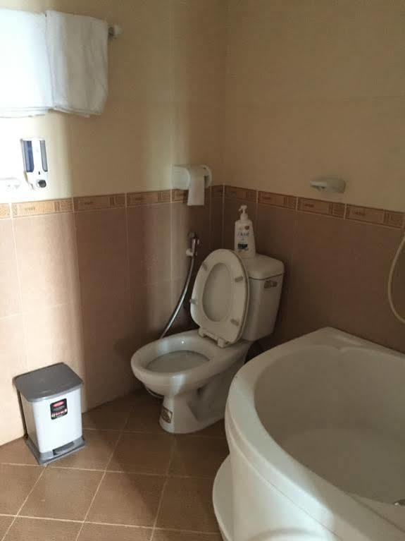 Khách sạn Saigon Pearl Pham Hung 2*