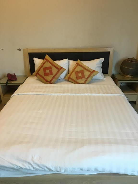 Saigon Pearl Pham Hung Hanoi